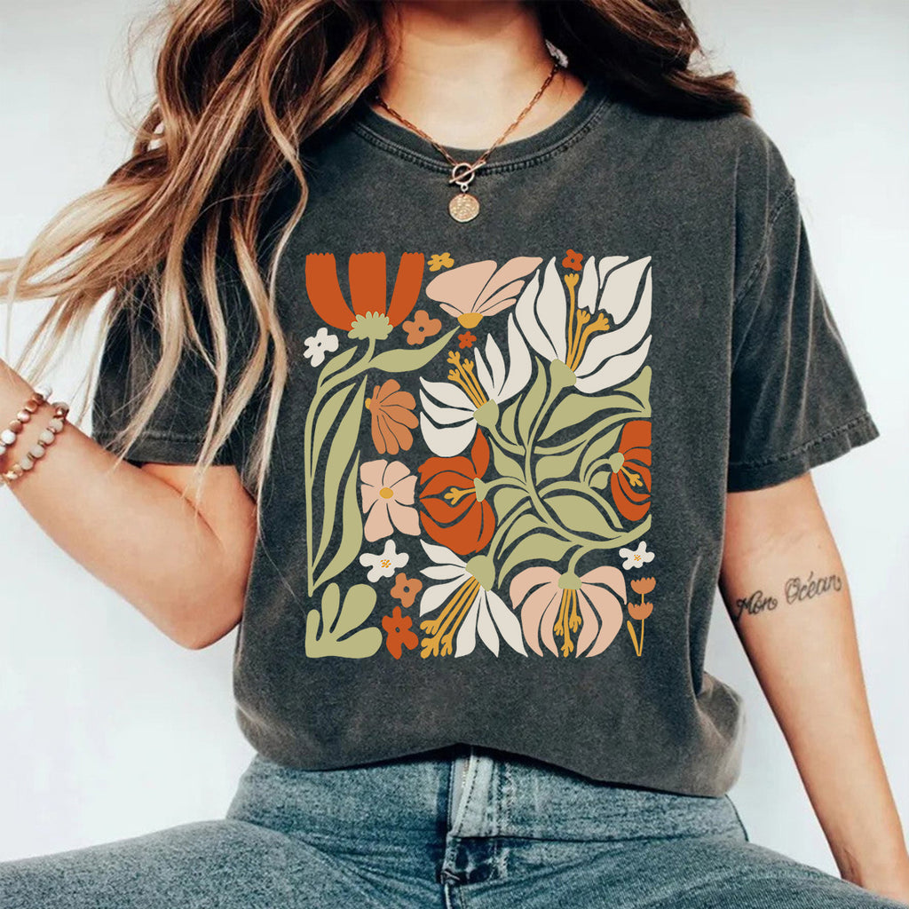 Washed and used T-shirt with printed T-shirt